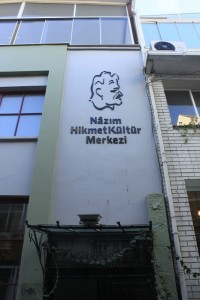 Nazim-Hikmet-Izmir